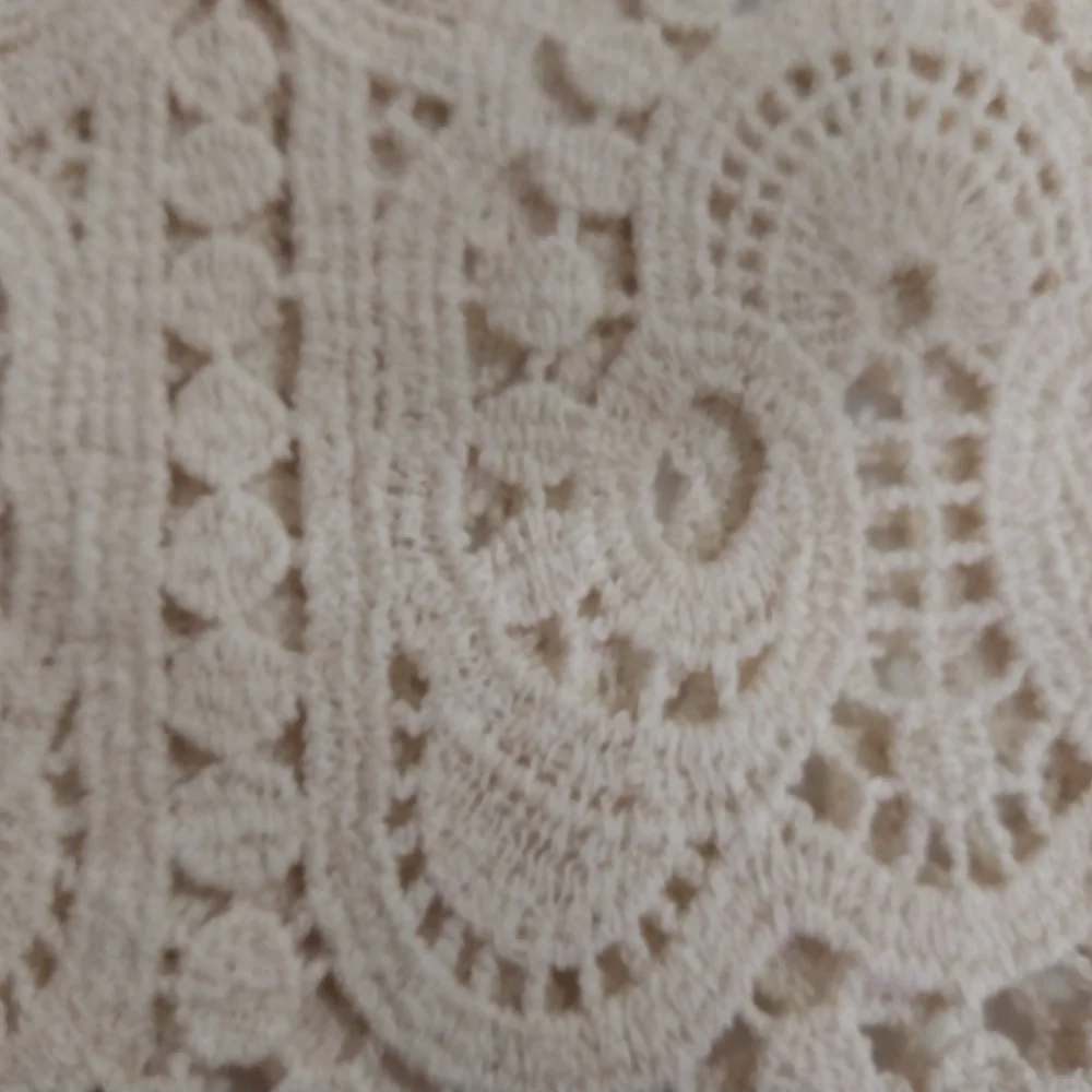 KEREN HART Women Size M Crochet Cream Lace Top - Picture 8 of 16